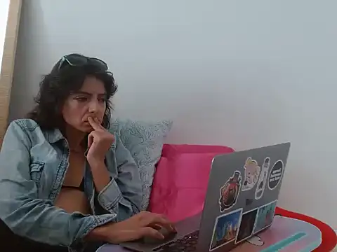 Labebe-rica - Make me cum: clit rub + ass fuck !💦🥵