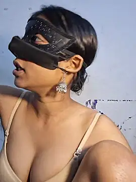 Aparnathakur - Flash boobs