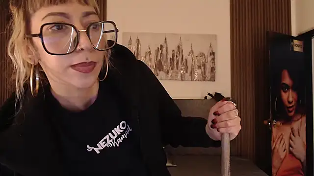 Sam_mansson66 - show saliva