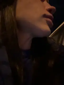 CityLynx - rub my naked pussy and lips