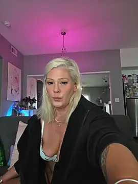 Lexi_Shocker - Bra off & oil boobies
