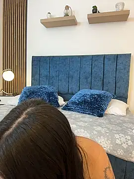 KallyMyller1 - 👆2 finger in my pussy