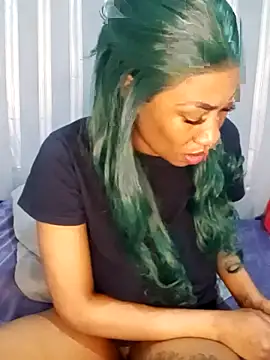 PuneeeLucee - Naked Oil Show