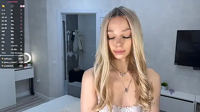 Mooniesiesita - Take off my panties