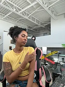 Your_Paris - LUSH ON CLIT 4 MINS UNDER SHORT