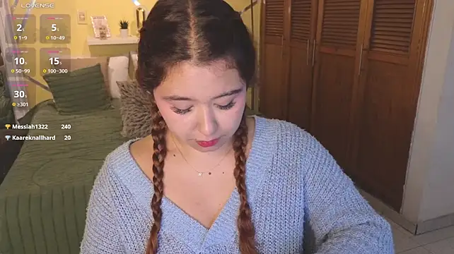 Attenea_cutte - look my boobs close up