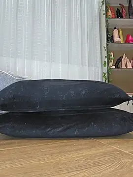 HottCandy21 - BELLY BULGE HORSE DILDO 50 CM