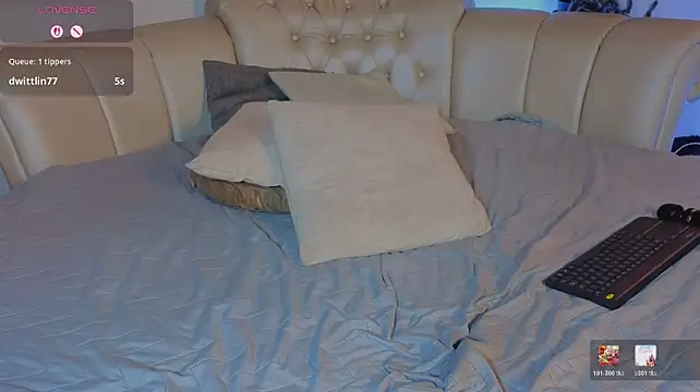 AnastasiaColeman - decorate my ass with plug anal