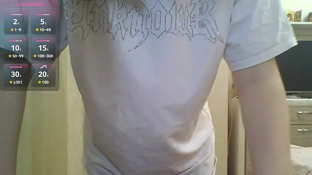 CeyaLier - Lick lips slowly