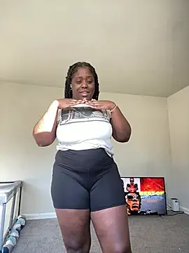 Fantasygyal - OIL UP TITTIES :)