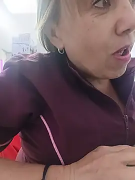 Hanna_Xarx - SHOW TITS IN THE STORE