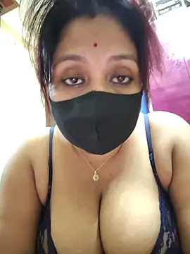 Curvy-Kamini