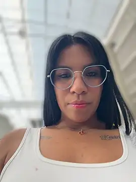 AlaiaStearling_ - spitting tits
