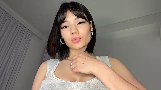 Barbie_Aria - Suck and lick my nipples