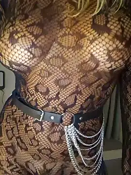 CelynaRoss - Squirt