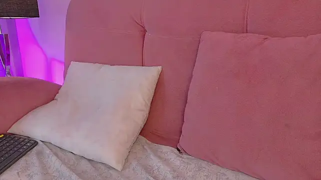 Karina2Smith - plug in my ass