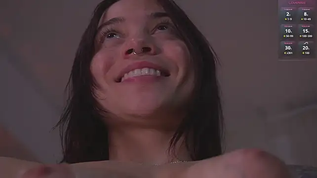 Lia_Sweett_ - Candle oil on my tits