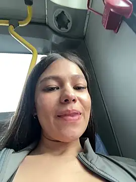 Alyshanon18 - DOWN SKIRT AND SHOW ASS🥵