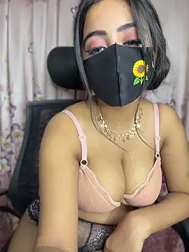 Naughty_Queen49 - 2 Ice on boobs 🧊🥵