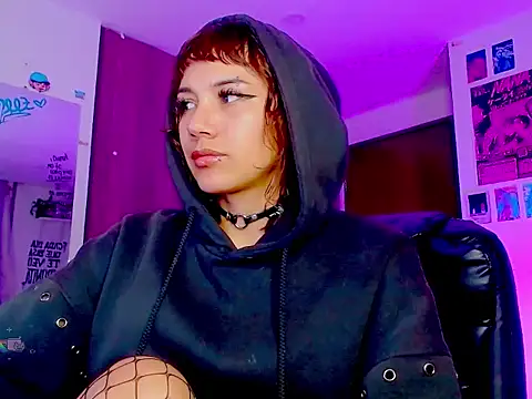 Melissahowl - Dildo show with big squirt