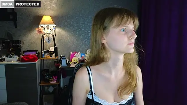 Miss_Alisa_ - change one's outfit