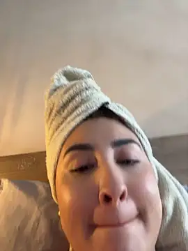 AnushaKumari - finger pussy
