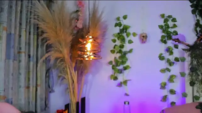 Quiinn_bx - 🍂🌸RED ASS WITH PADDLE + OPEN ASS🍂🌸
