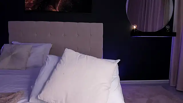 KaylaBenz - Lets talk about my tits ❤️❤️❤️