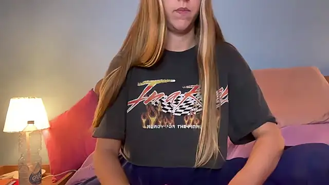 Martimartinaxx - tits out