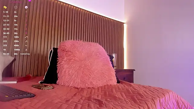 Lunaa_Cooperr - SPREAD AND OPEN MY PUSSY CLOSE UP