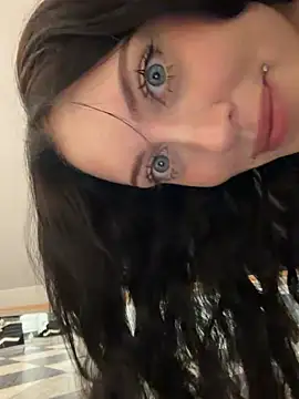 Melissa_crazy - side pantie to pinch wet clit 💦