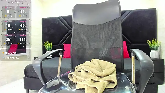 Naia_Bellemont - masturbation with a dildo