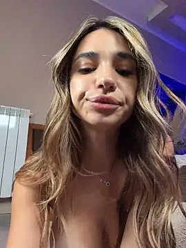 ItalianGirl - Sloppy Blowjob 🥵💦