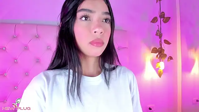 GabrielaSuarez_ - Turn around, baby🔥