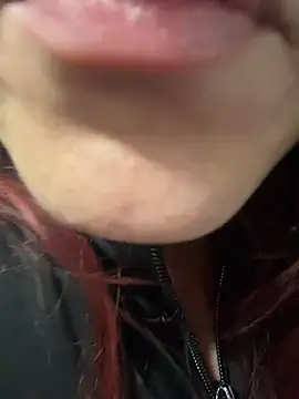 Arlette7 - Rub tube in pussy in public