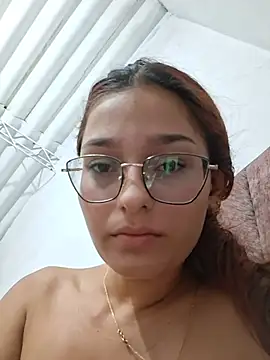 Ary-18 - Domi + masturbation