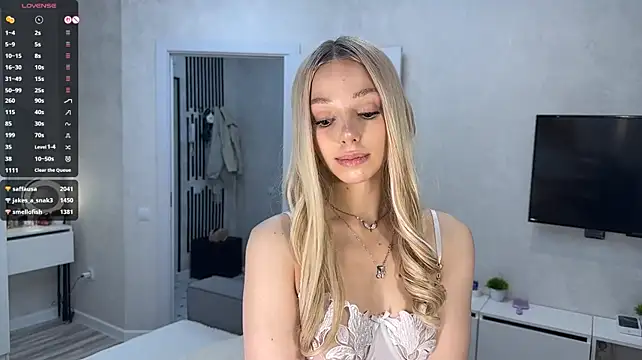 Mooniesiesita - Take off my panties