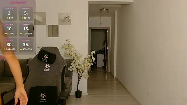 LovelyBianca - PUSSY PLAY😈💦