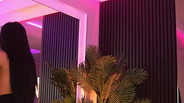 AishaaDevoe - The tease is on - OIL SHOW