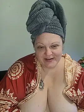 Ticklesquirt - 💦Shower time if we hit goal!