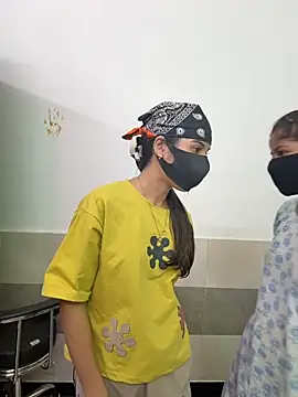 Spicy_neha - 1 girl ass oil massage