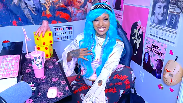 Spookiebaddie - get me naked!