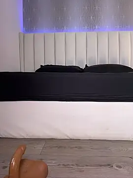Mia-Medina - oil in my ass