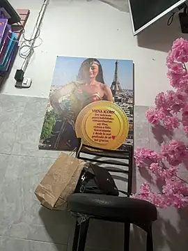 IsabellaMariet - Hot tits photo and video