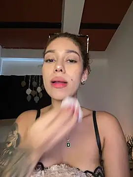 Sienna_brunette - A little tour of my body 🔥