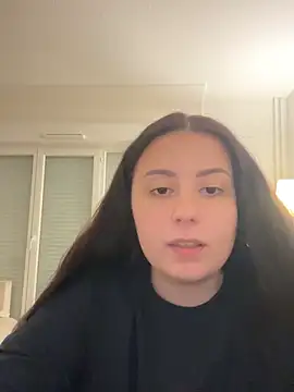 Angela80 - Complètement nue