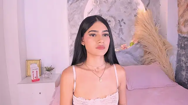 BellaaStorm - RUB MY TIGHT PUSSY IN DOGGY