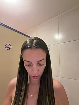 BelleLouiseVp - See my wet pussy :tongue::fire: