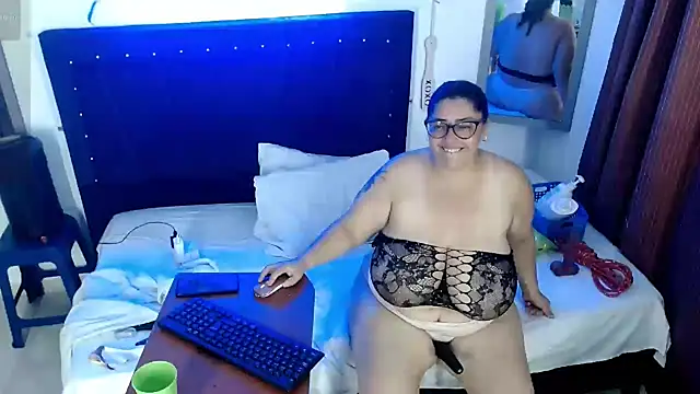 Sheila-xxx - completely naked