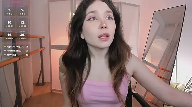 Llina_gloww - touch my legs gently